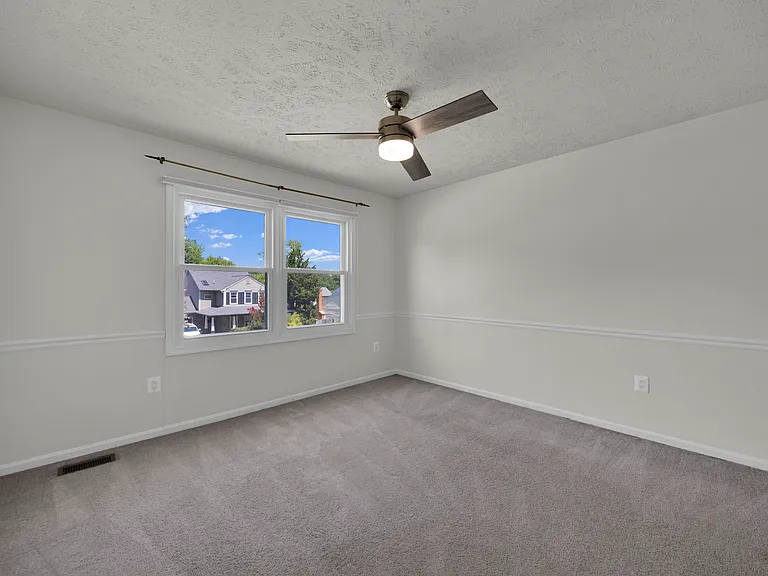 203 Markwood Dr — Photo 32