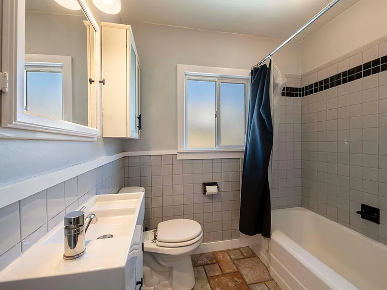 780 E Loveland Ave — Photo 14