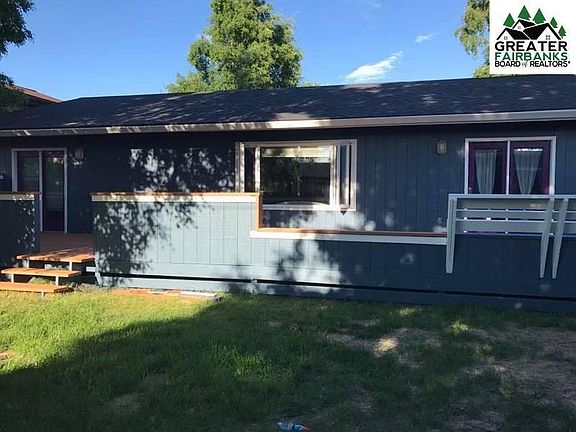 3rd image of 523 Slater Dr