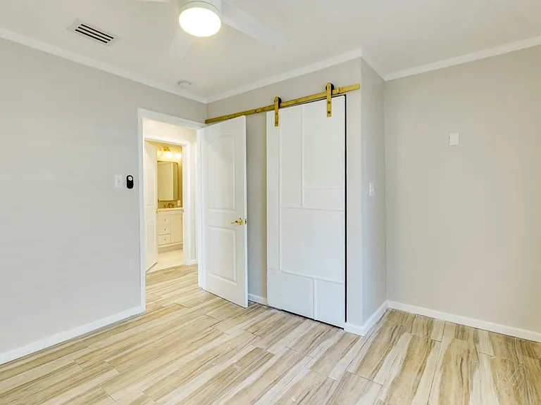 2410 Audubon Pl #A — Photo 9