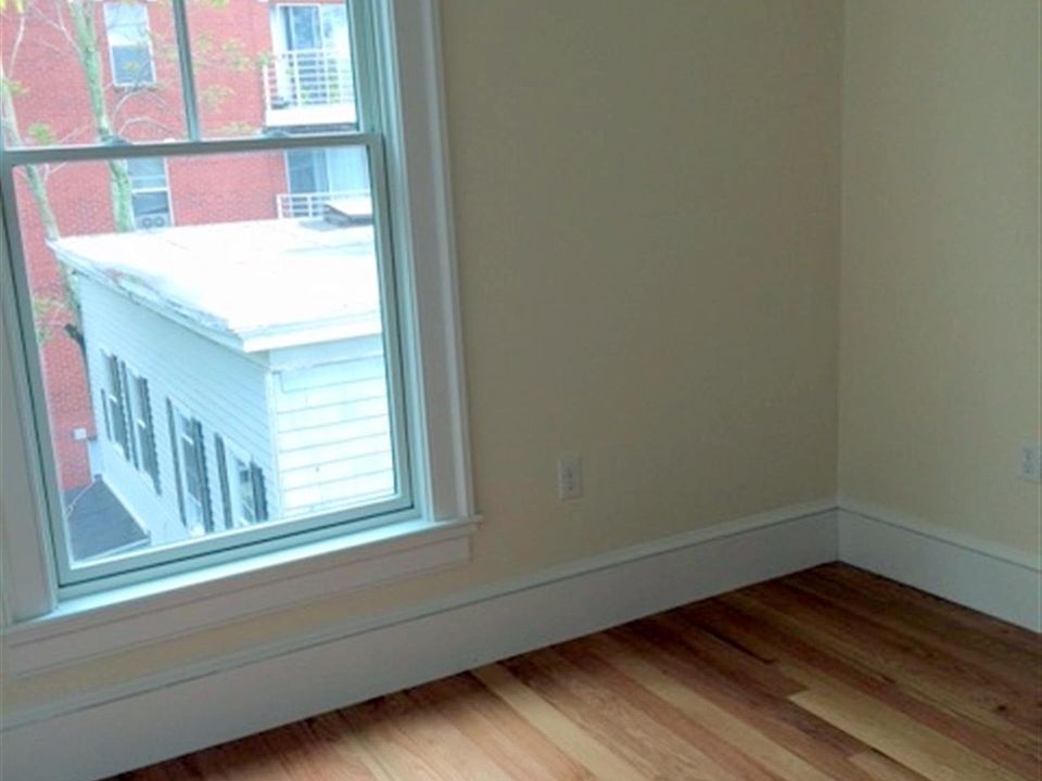 2nd image of 43 Kent St #3M