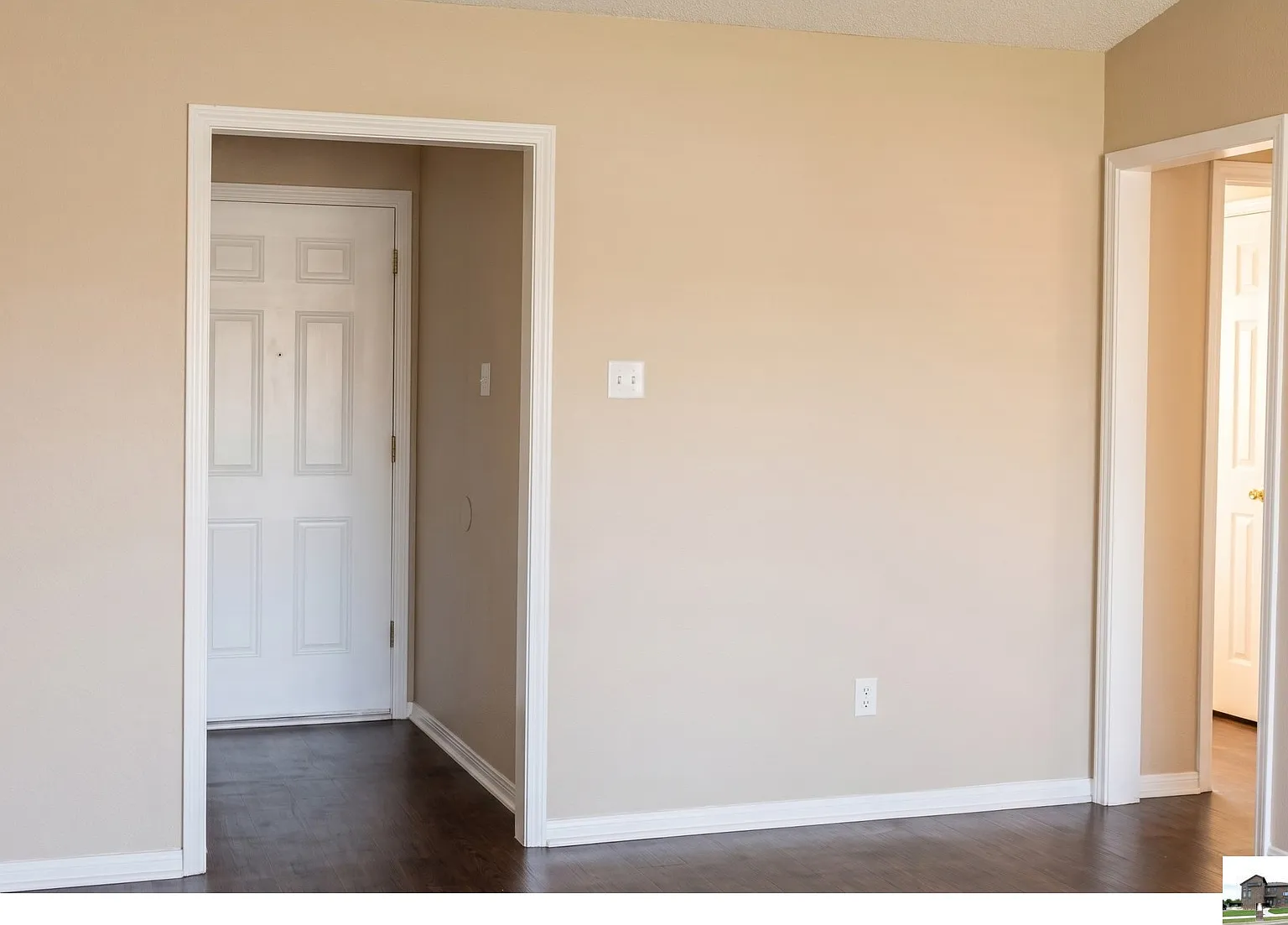 3 bed, 2.0 bath, 1173 sqft, $1,200 — Photo 3