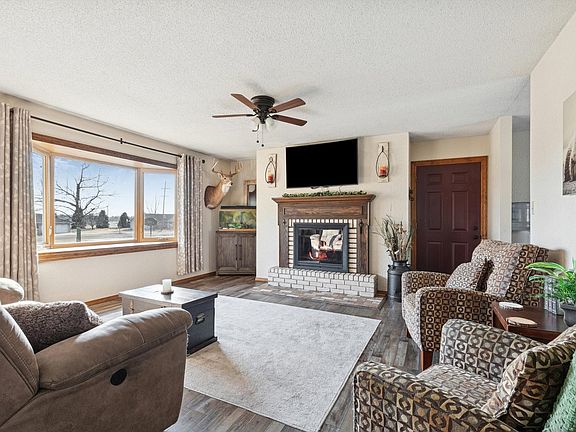 3rd image of 5430 Holly Rd