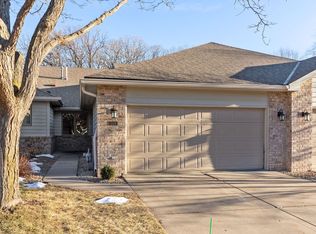 4190 Starbridge Ct, Eagan, MN 55122