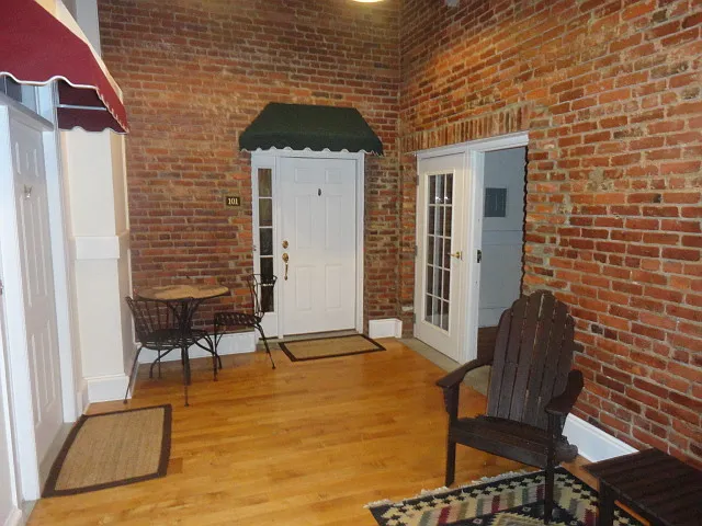 112 Carolyns Mill Pl — Photo 17