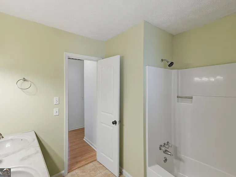 4400 Winding Creek Dr — Photo 18