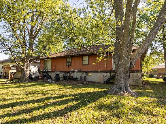 5th image of 1420 & 1422 S Haden Ct