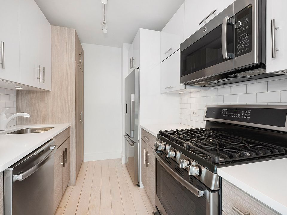 1st image of 429 E 52nd St APT 29C