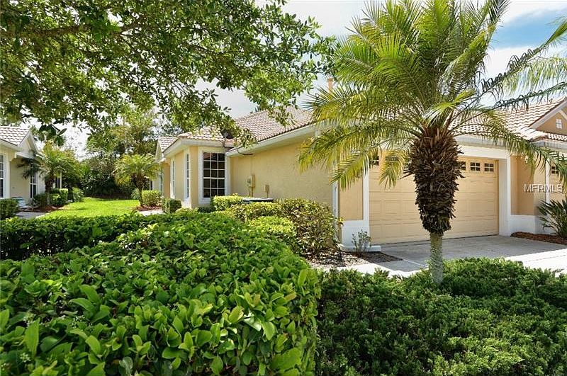1st image of 4897 Whispering Oaks Dr