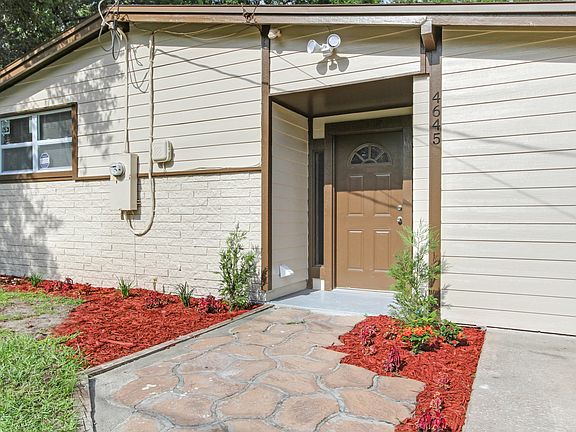 4th image of 4645 Redstone Dr