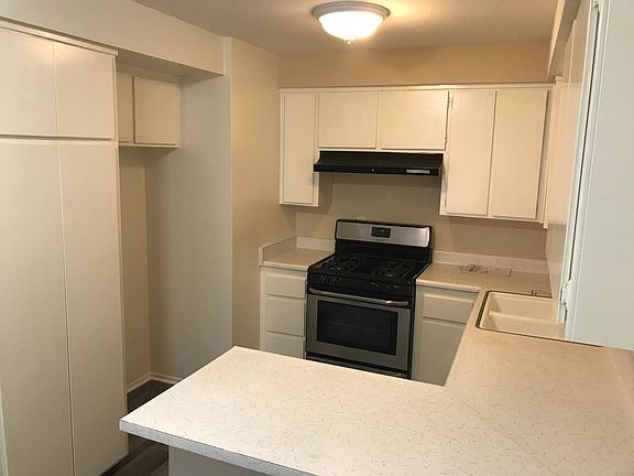 3rd image of 2409 W 227th St APT 2