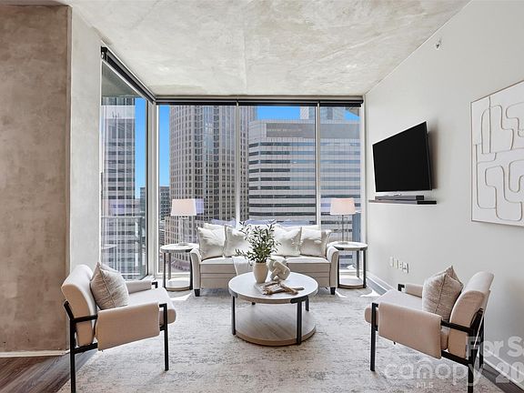 4th image of 210 N Church St Unit 1807