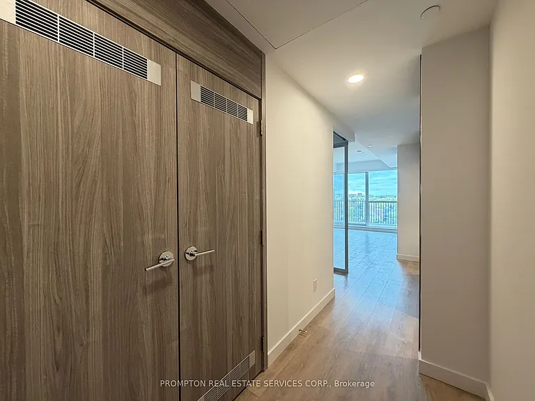 68 Esther Shiner Blvd #809 — Photo 11
