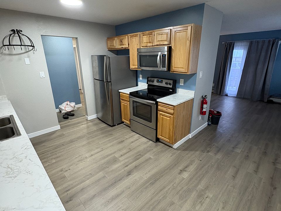 1st image of 1721 E 59th Ave #4