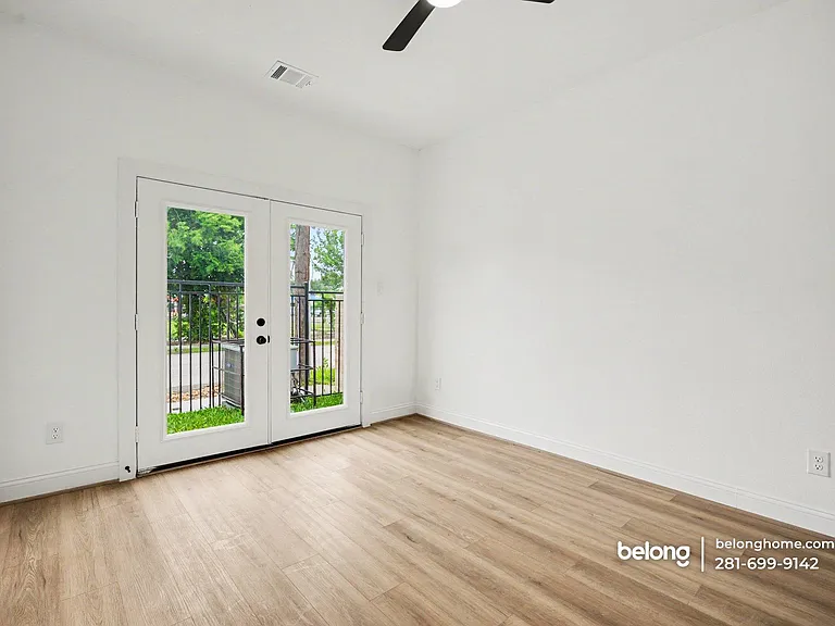 6350 Culberson St — Photo 3