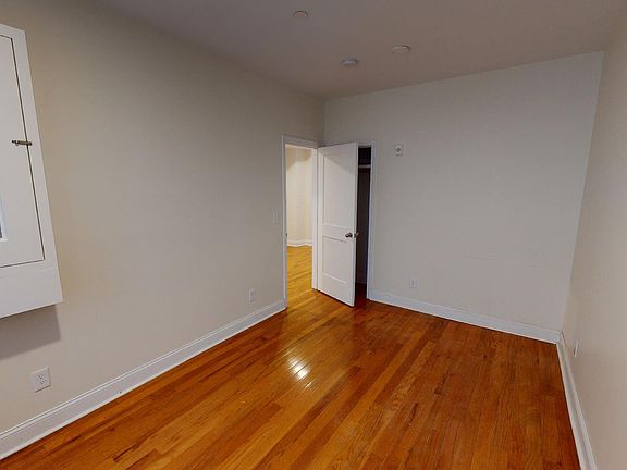 4th image of 123 Sutherland Rd APT C
