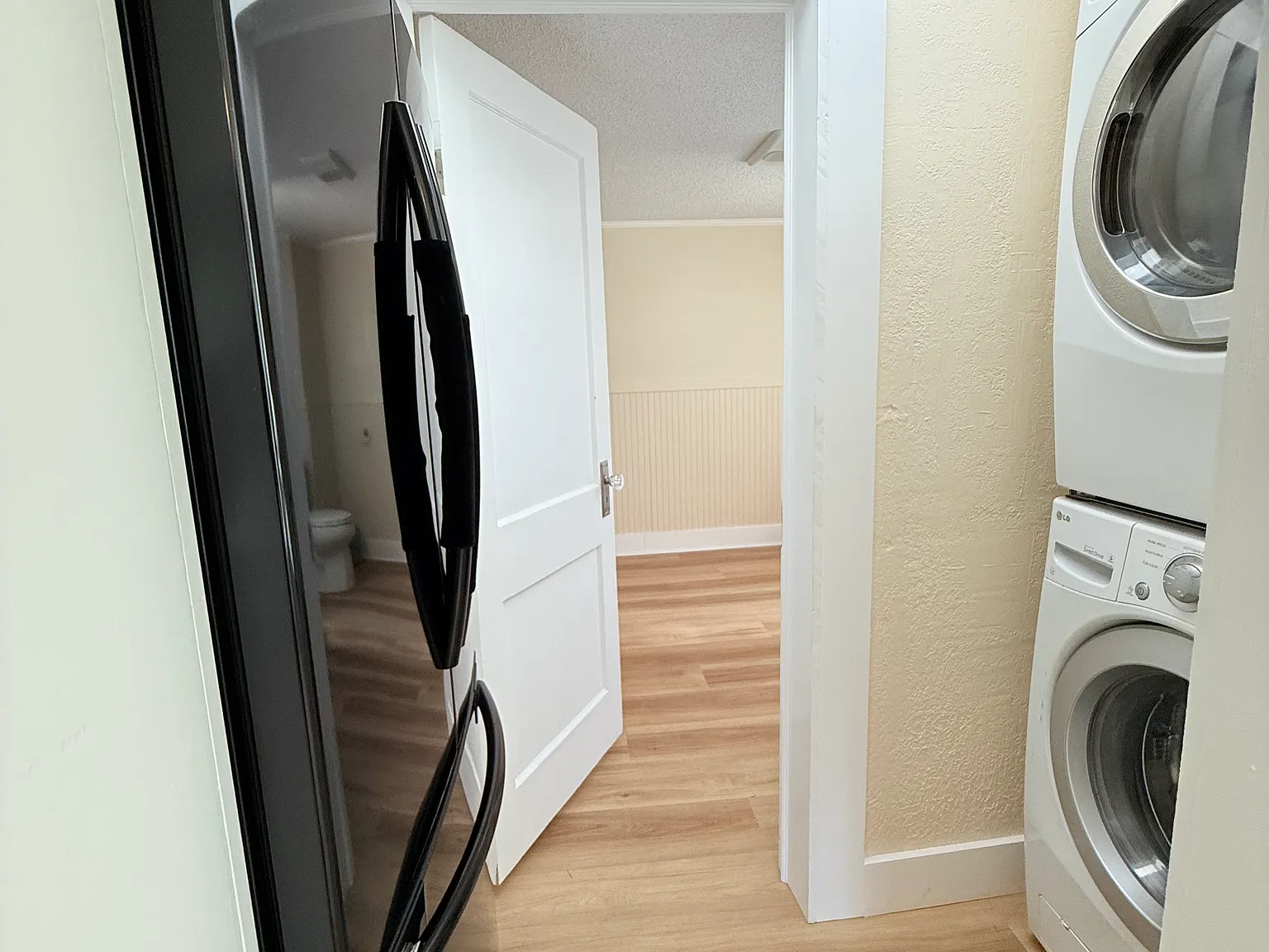 3 bed, 1768 sqft, $2,400 — Photo 4