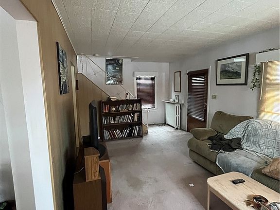 5th image of 3201 Altoona Rd