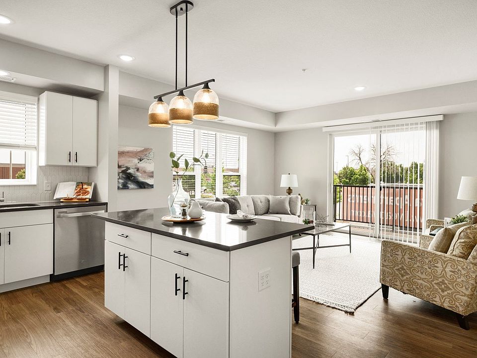 Tencel - 2 Bed / 2 Bath - 1,053 Sq.Ft.