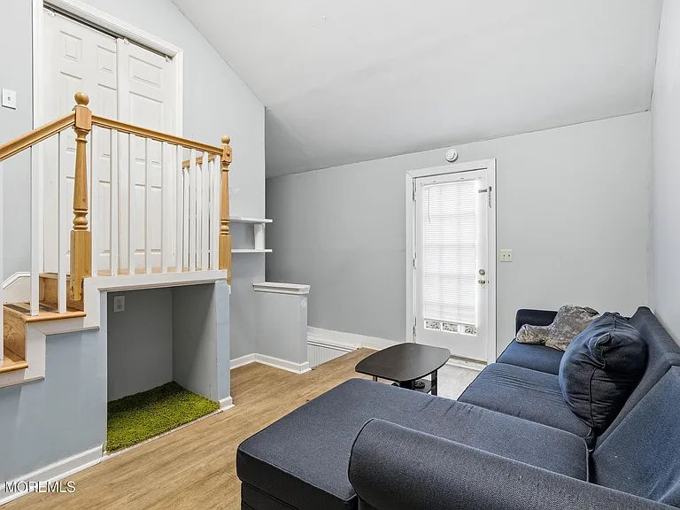416 Roosevelt Ave — Photo 15