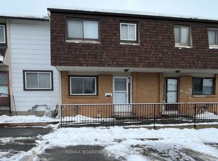 53 J Sumac St, Ottawa, ON K1J7T7