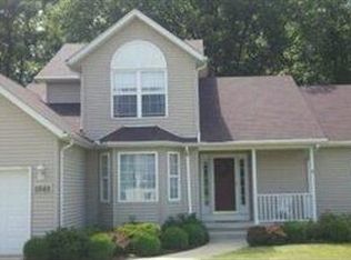 1949 Beringer Pl, Geneva, OH 44041