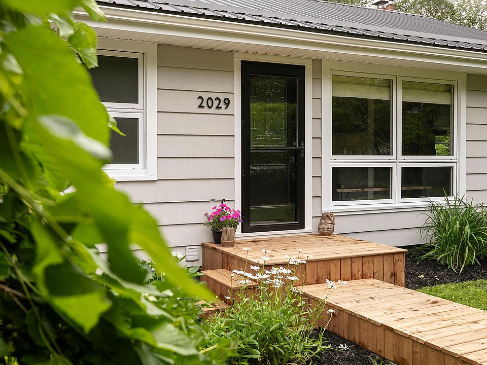 1st image of 2029 Purcells Cove Rd