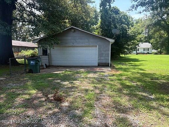 3rd image of 380 3rd St