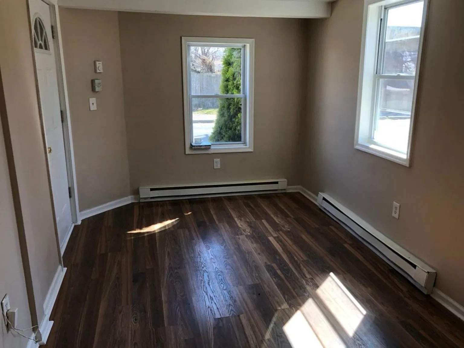 44 S Smith Ave — Photo 3