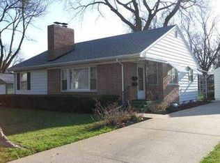 724 N California Ave, Hastings, NE 68901