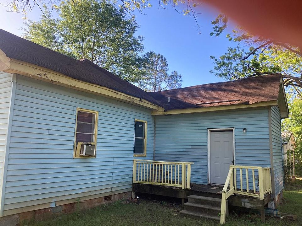 2nd image of 1318 N Lee St