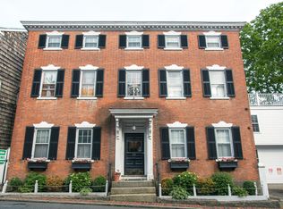 218 Washington St APT 4, Marblehead, MA 01945
