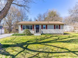 2 Hemlock Cir, Dover, NH 03820