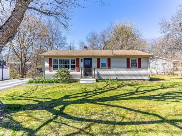 2 Hemlock Circle, Dover, NH 03820