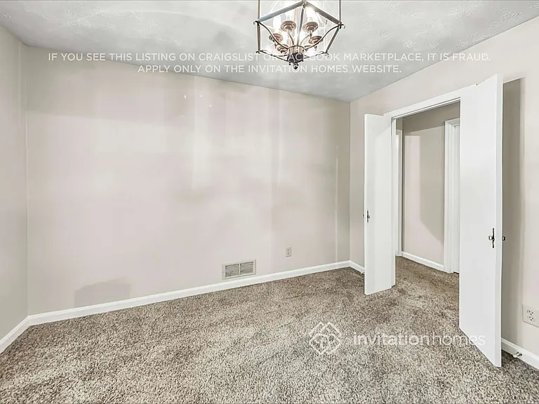 3158 Larkspur Cir — Photo 6
