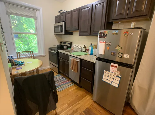 15 University Rd APT 33, Brookline, MA 02445