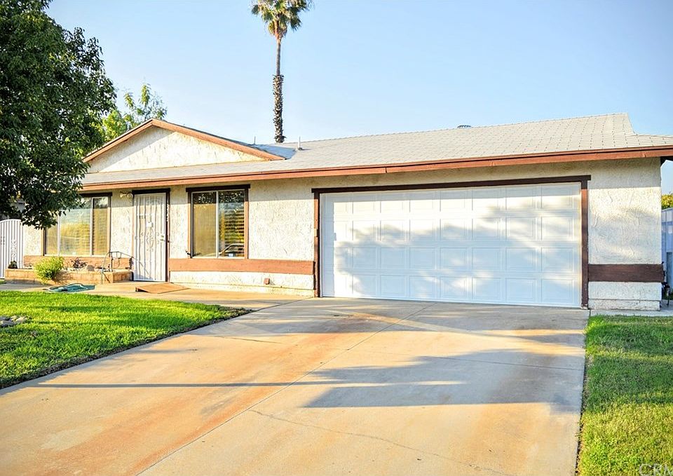 1st image of 17542 Elaine Dr