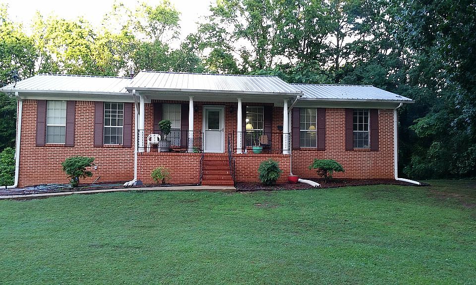 2nd image of 2239 Reed Rd