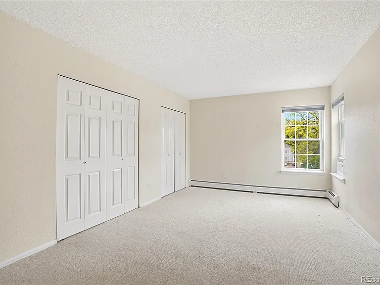 7448 Singing Hills Ct — Photo 14
