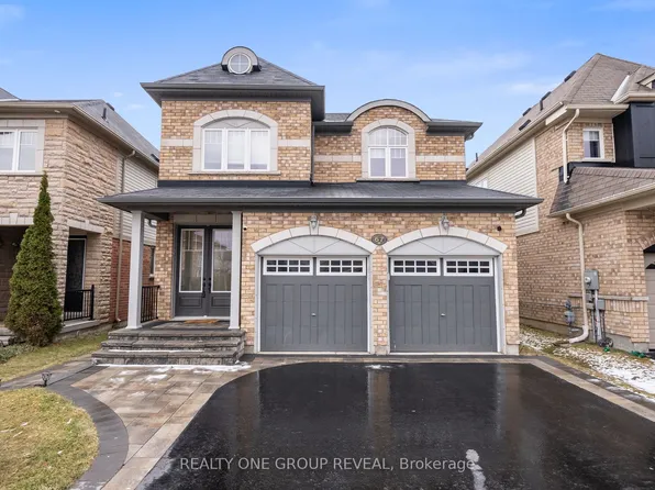 67 Buxton Ln, Clarington, ON L1C 0J5