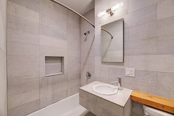 Rented by REAL New York | media 19