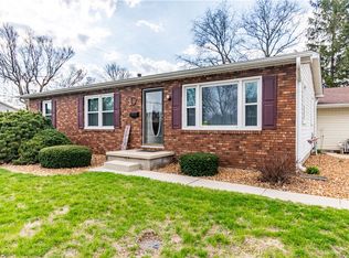 15 E Louis St, Sullivan, IL 61951