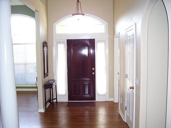 2nd image of 324 Kirkwood Dr