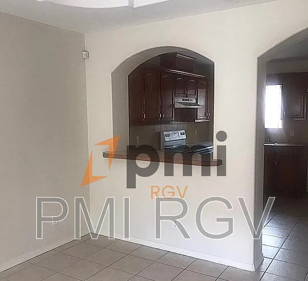 1105 S Palm Dr #4 — Photo 8