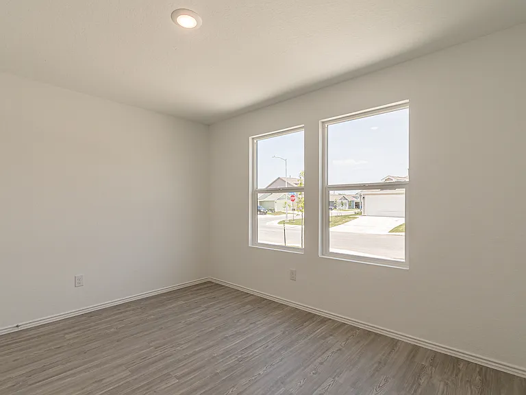 6406 Kemper Pl — Photo 13