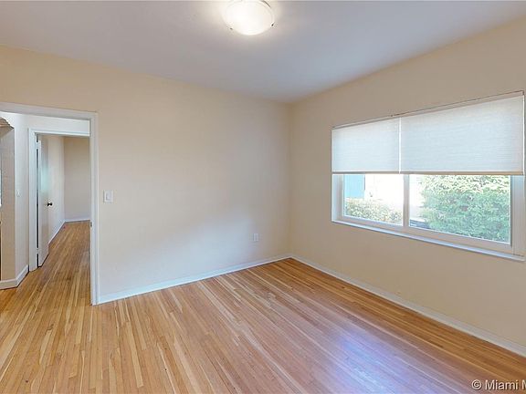 2nd image of 110 NE 87th St