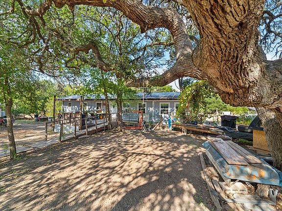2nd image of 1602 Broad Oak Dr