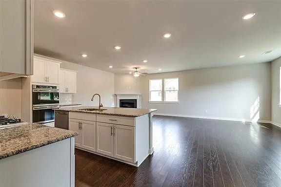125 Picasso Cir — Photo 3