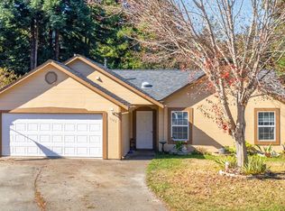 1143 Miller Ct, Rio Dell, CA 95562