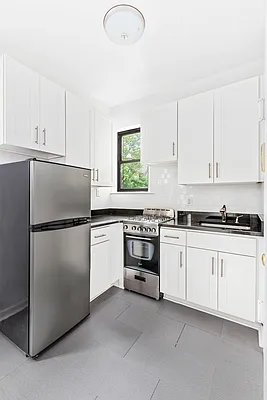 Rented by Compass | media 8